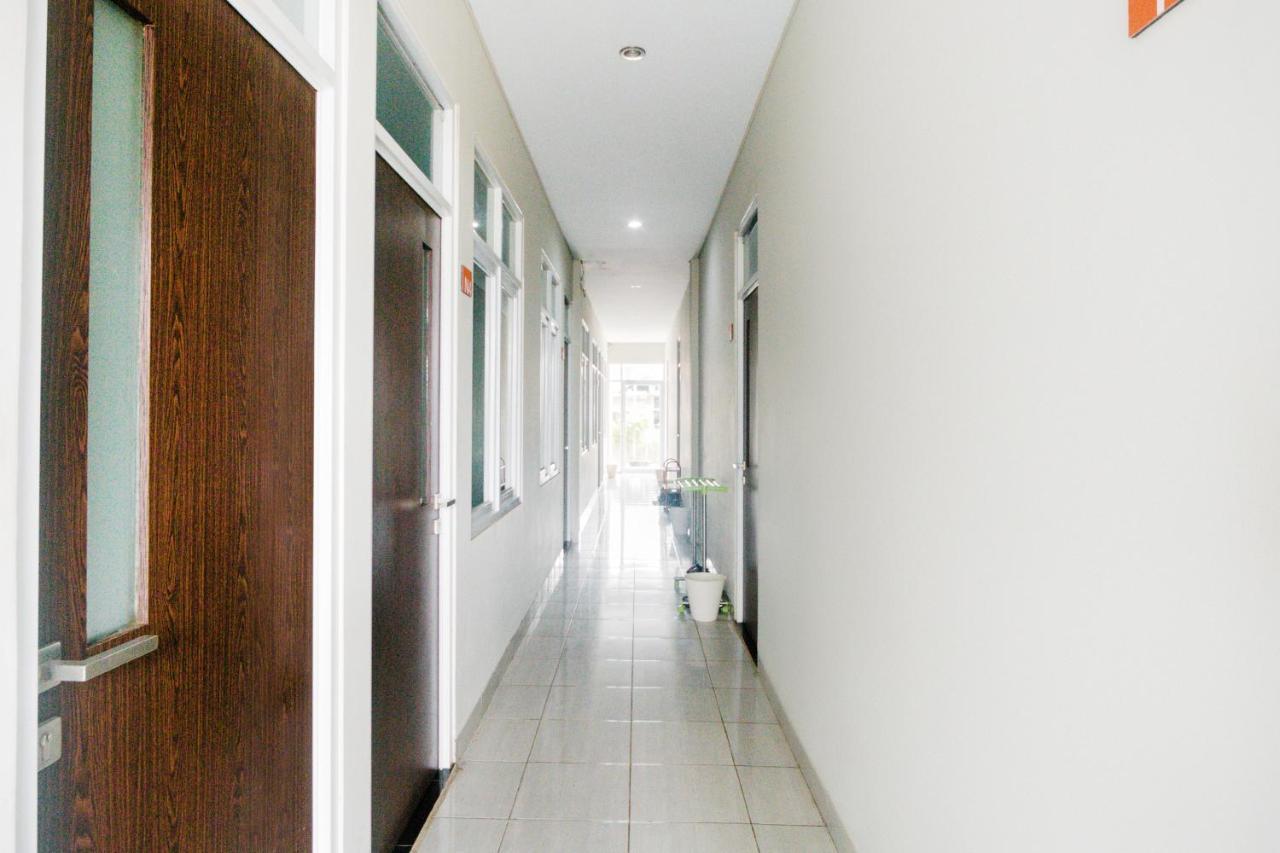 Oyo Life 3204 Beverly Park Bandung Exteriör bild